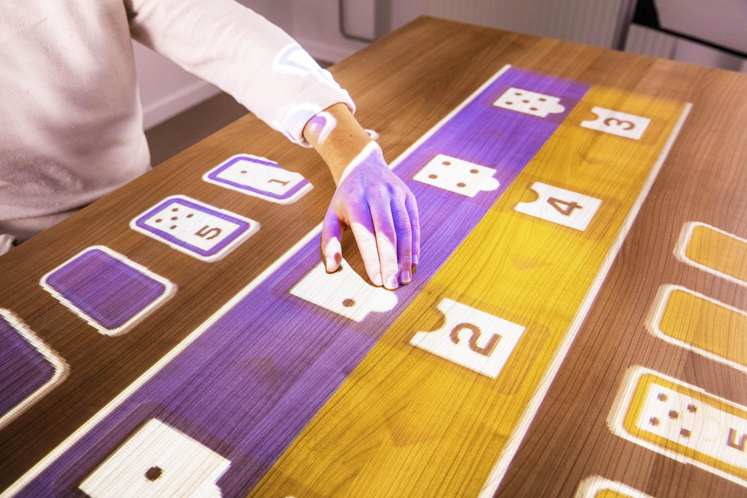 Spelfoto Cijferkoppels Volwassenen Tovertafel