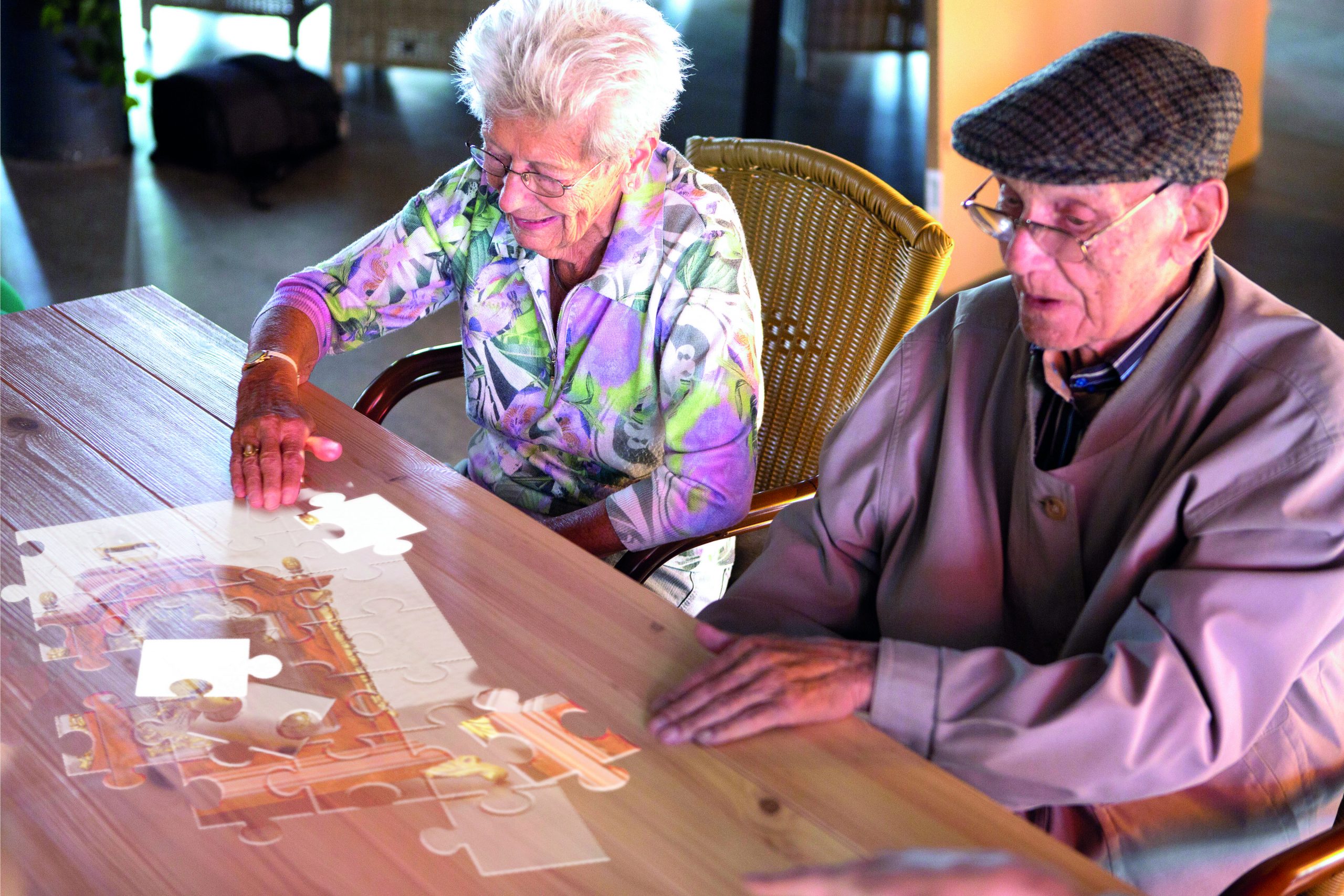 Spelfoto Nostalgiepuzzel Senioren Tovertafel